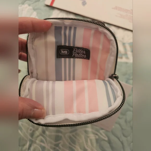 NWT lug brand pitter patter in metallic diamond white - Picture 3 of 4